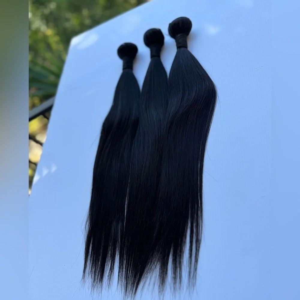 20 In Human hair Blend - Black straight Bundles three pieces